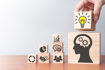 七年级上册历史资料（人教版）