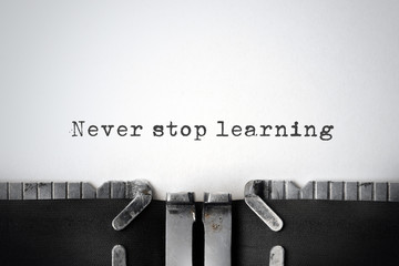 安全《小心地滑》在早教有什么特点